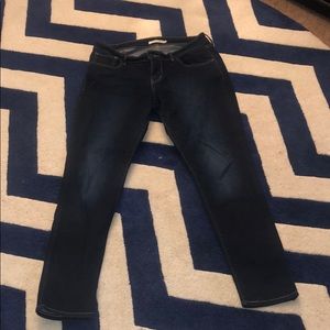 Levi's 811 Curvy Skinny
